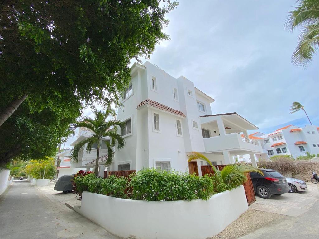 Deluxe Villas Bavaro Beach & Spa - Best Price For Long Term Vacation Rental ปุนตากานา ภายนอก รูปภาพ